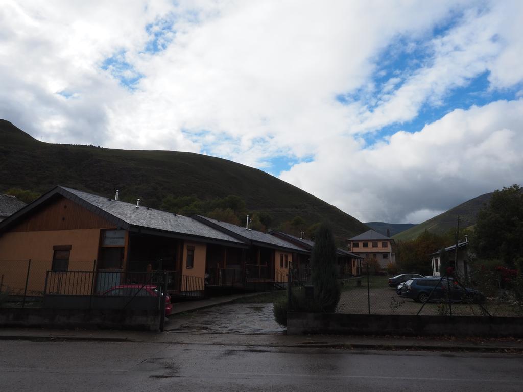 Planet Ancares Villa Candín Eksteriør bilde